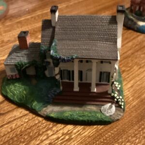 “Tara….Scarlett’s Pride” Figurine by Hawthorne, Part of a series limited #’s